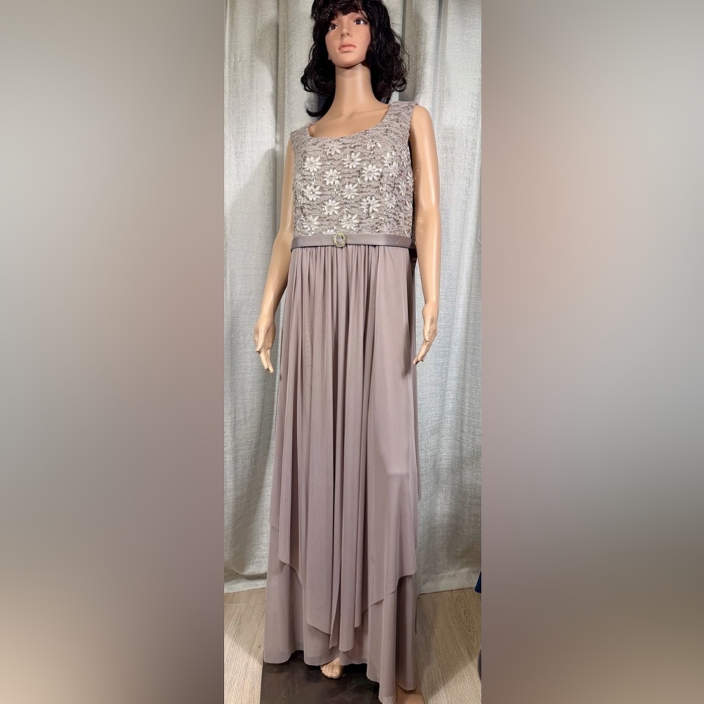 👗 R&M Richards Taupe Beaded Lace Chiffon Evening Gown – Size 14 - Picture 5 of 10